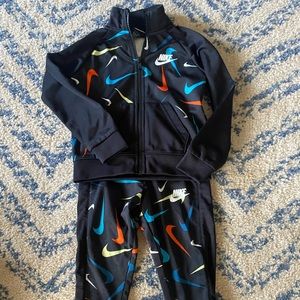 2T Nike Set